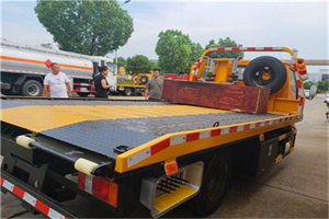 安化附近拖车电话号码服务